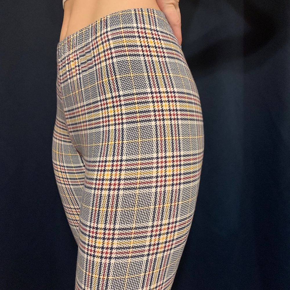 ✨No Boundaries leggings✨
•would fit small-medium